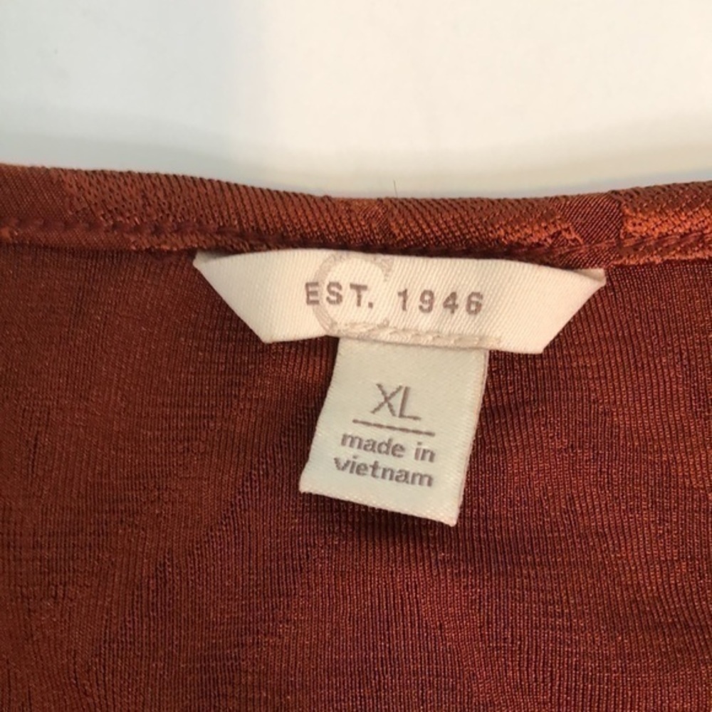 Est. 1946 Top Size Xl Rust Color With A Chevron P… - image 4
